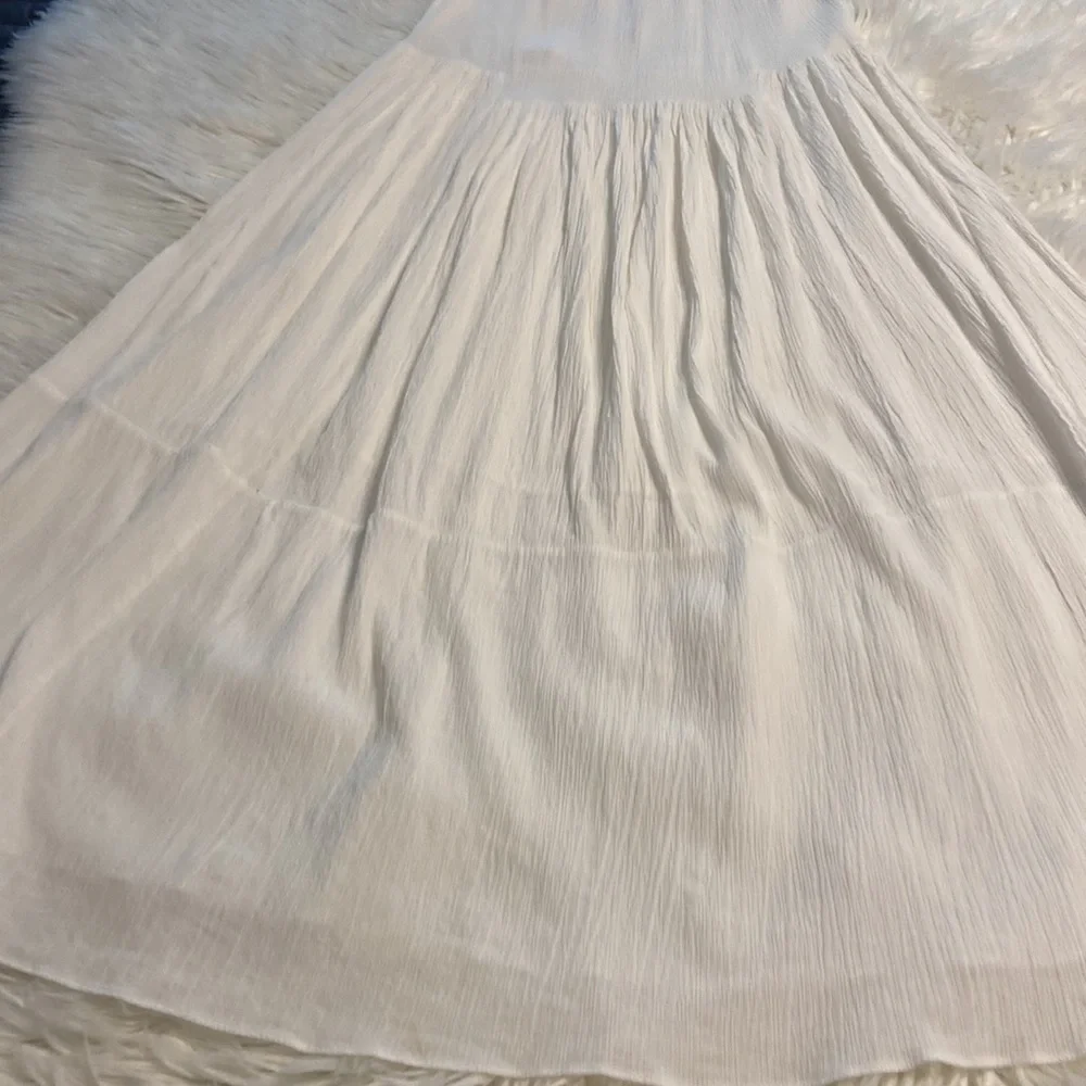 VINCE Dress Maxi size M white color length 50” bust 32” perfect for summer - Picture 12 of 16
